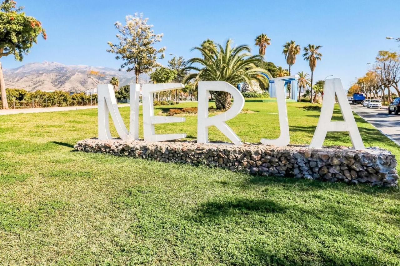 Townhouse B In Punta Lara Villa Nerja Bagian luar foto