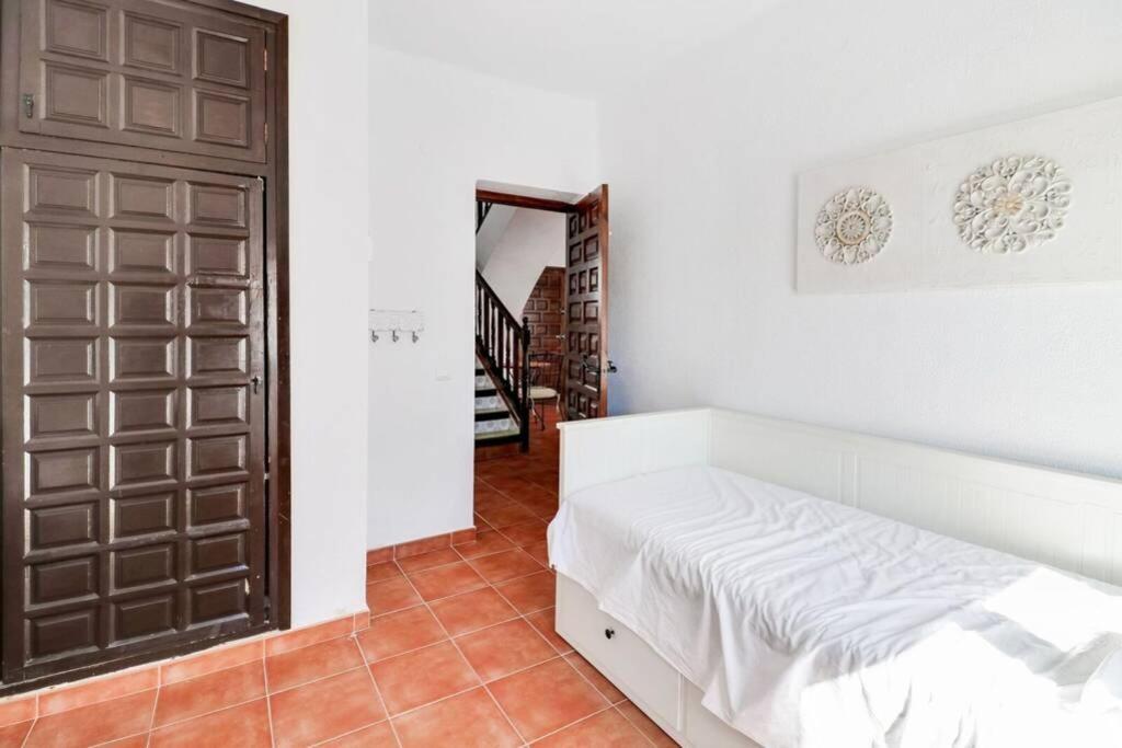 Townhouse B In Punta Lara Villa Nerja Bagian luar foto